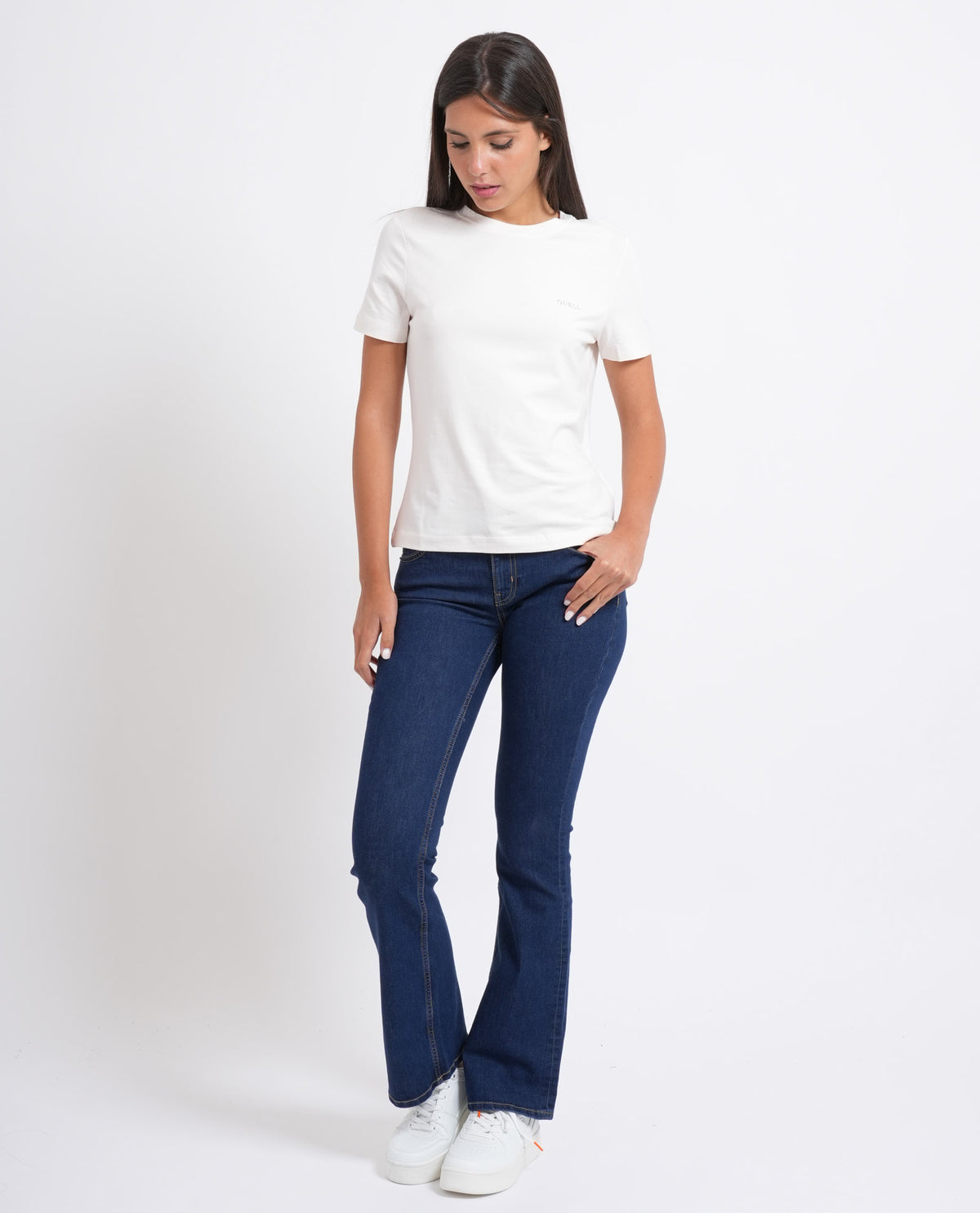 T-shirt donna Guess basic girocollo 