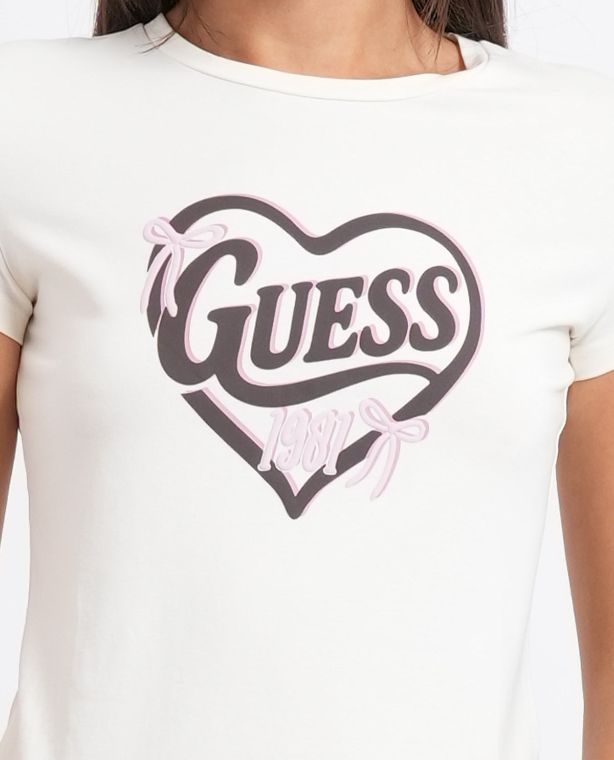 T-shirt donna Guess con cuore 