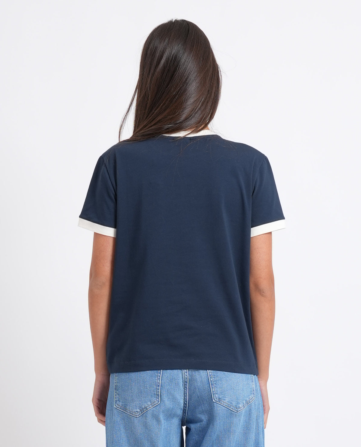 T-shirt donna Guess con profili a contrasto 