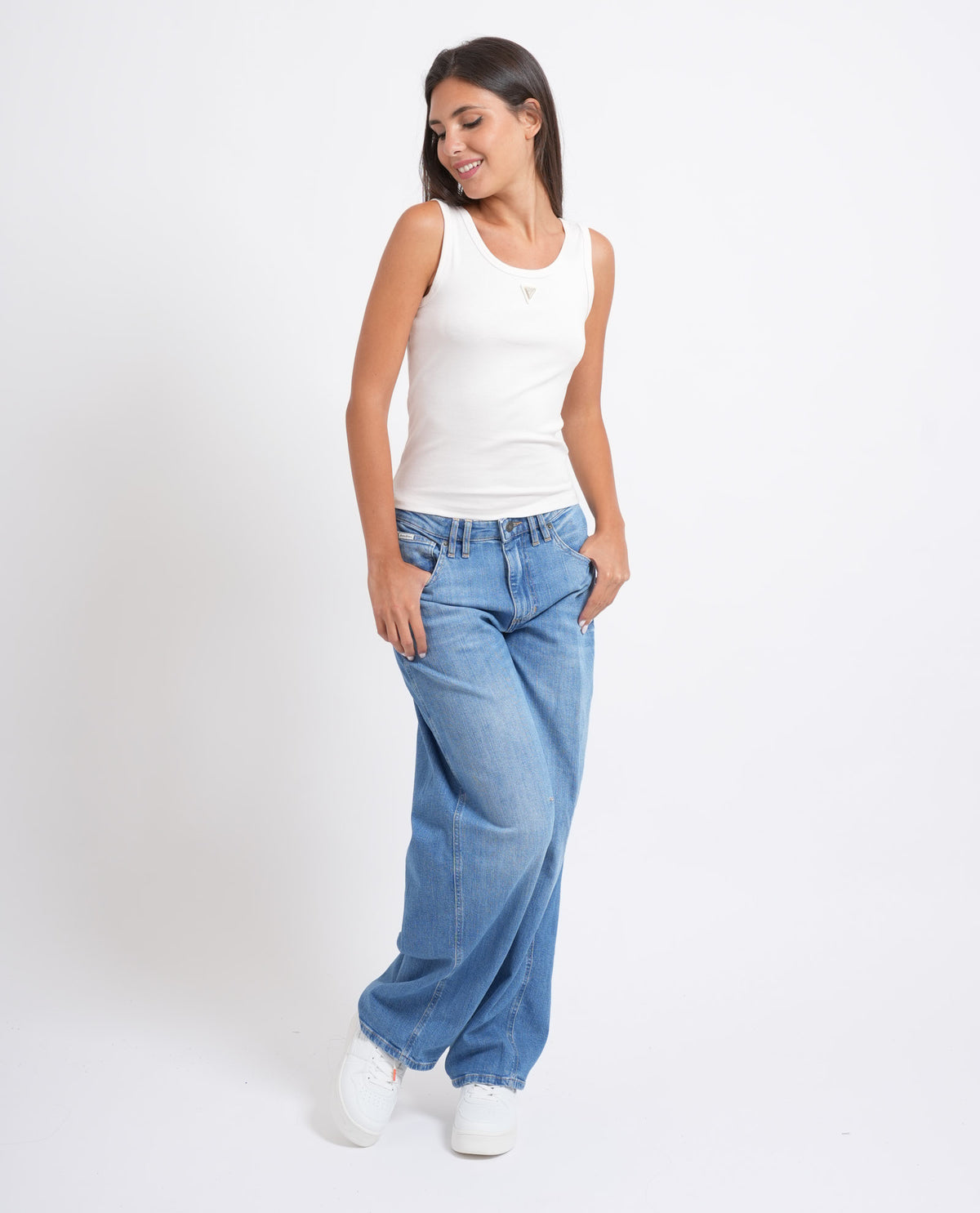 Top donna Guess smanicato 