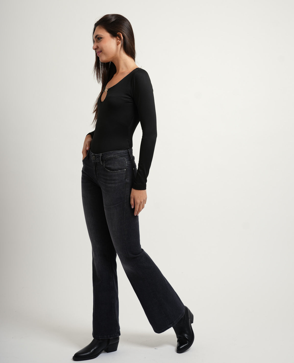 Jeans donna a vita bassa Guess 