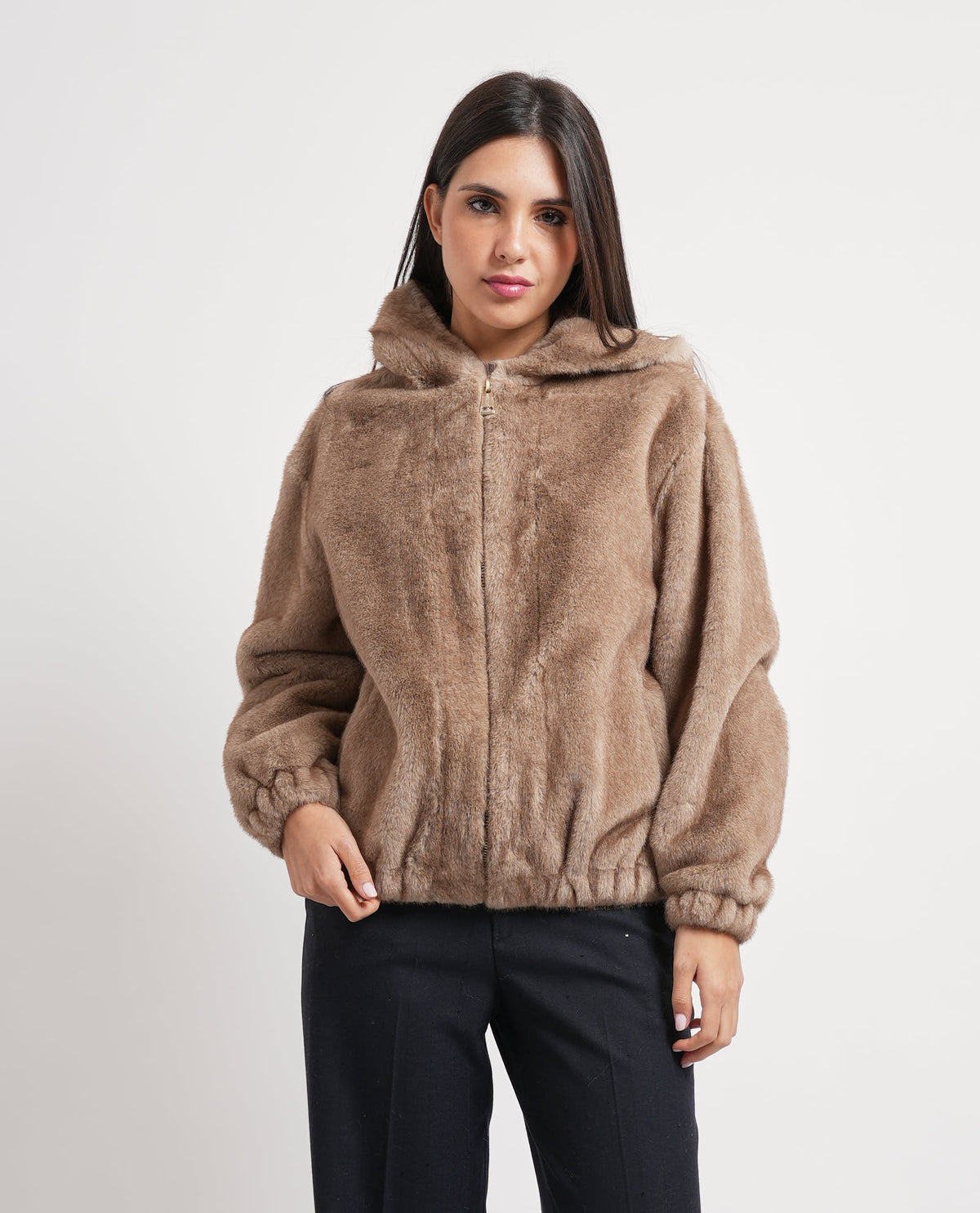 Giacca con cappuccio in pelliccia sintetica Guess donna 