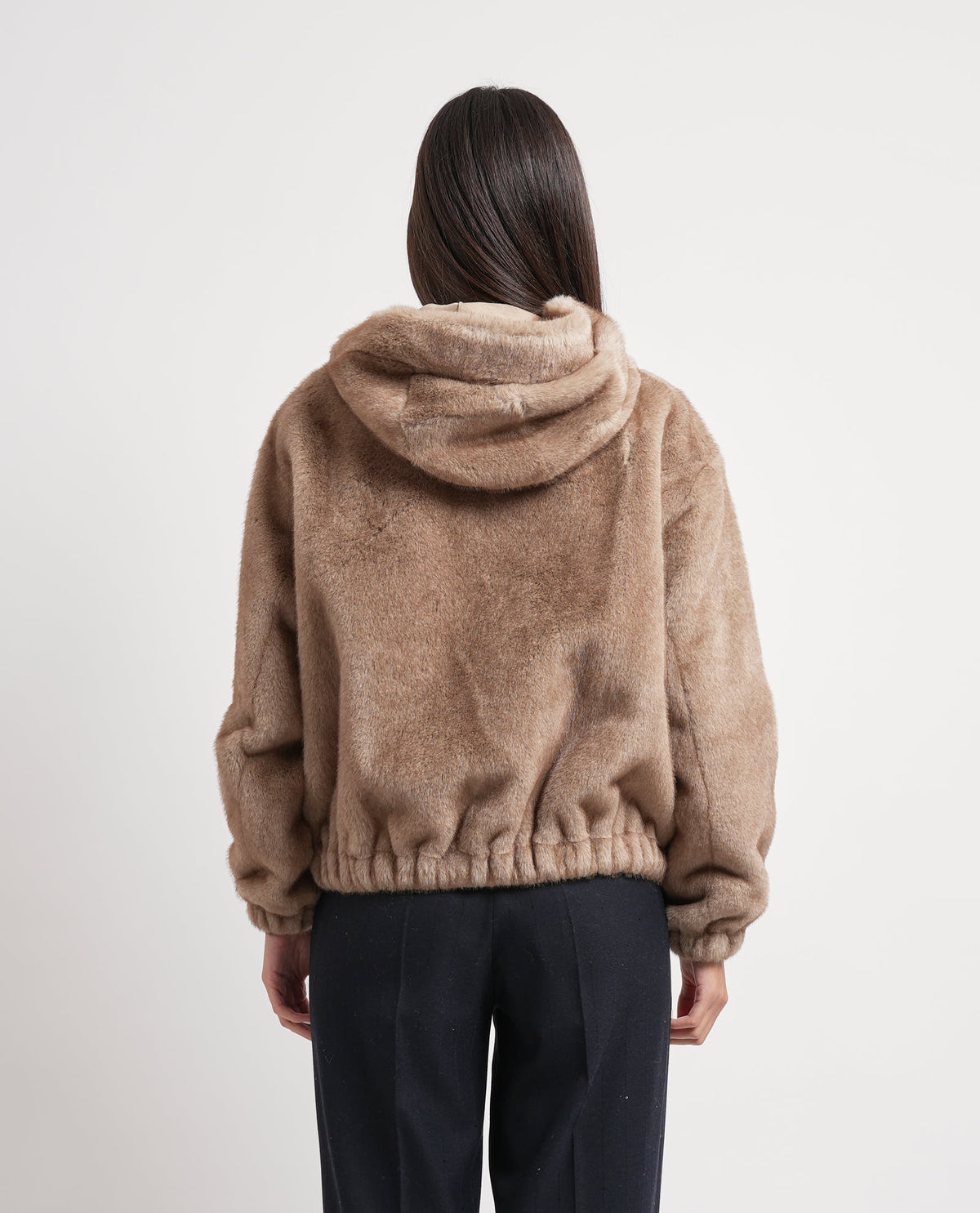 Giacca con cappuccio in pelliccia sintetica Guess donna 