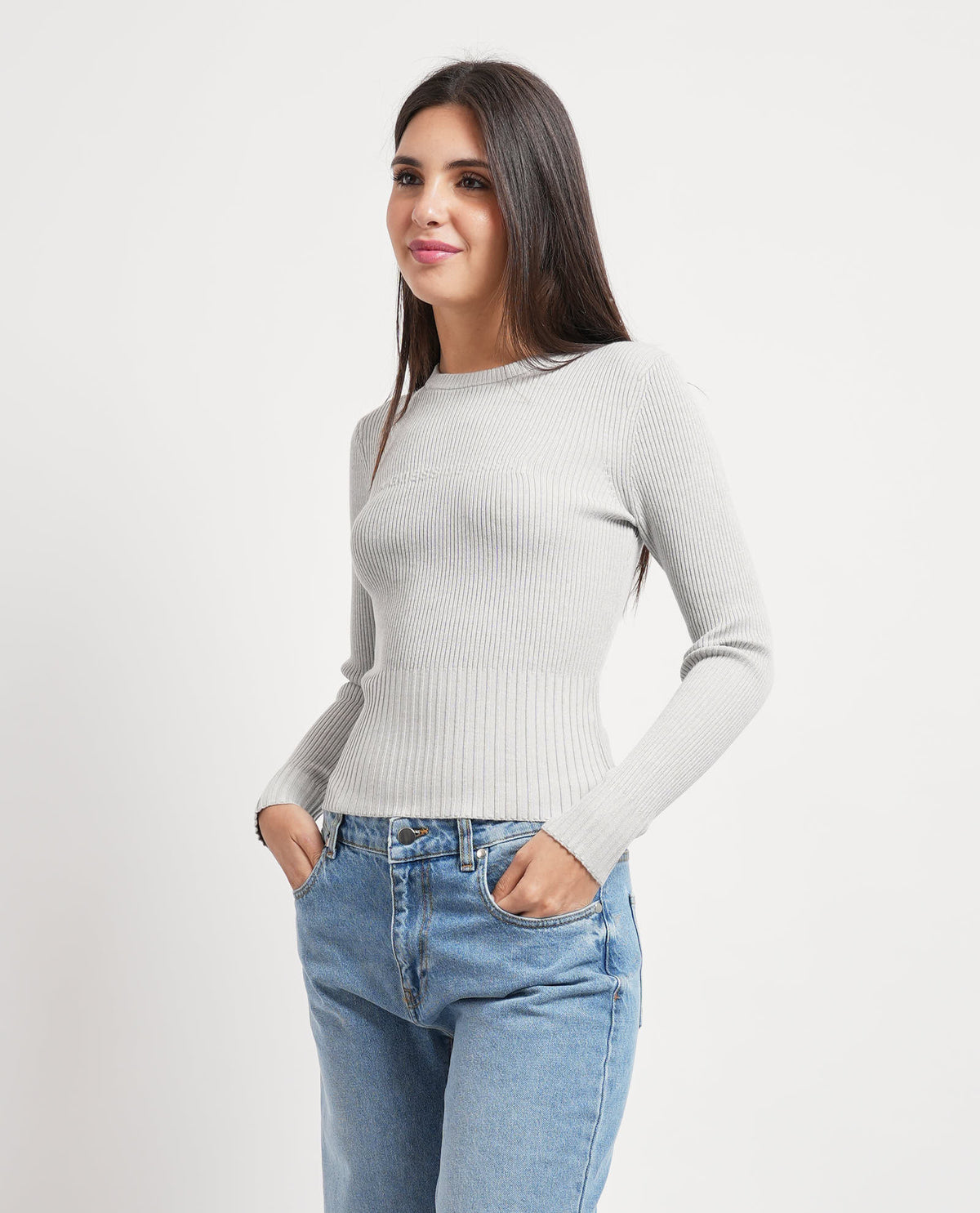 Maglione donna Guess girocollo con logo frontale 