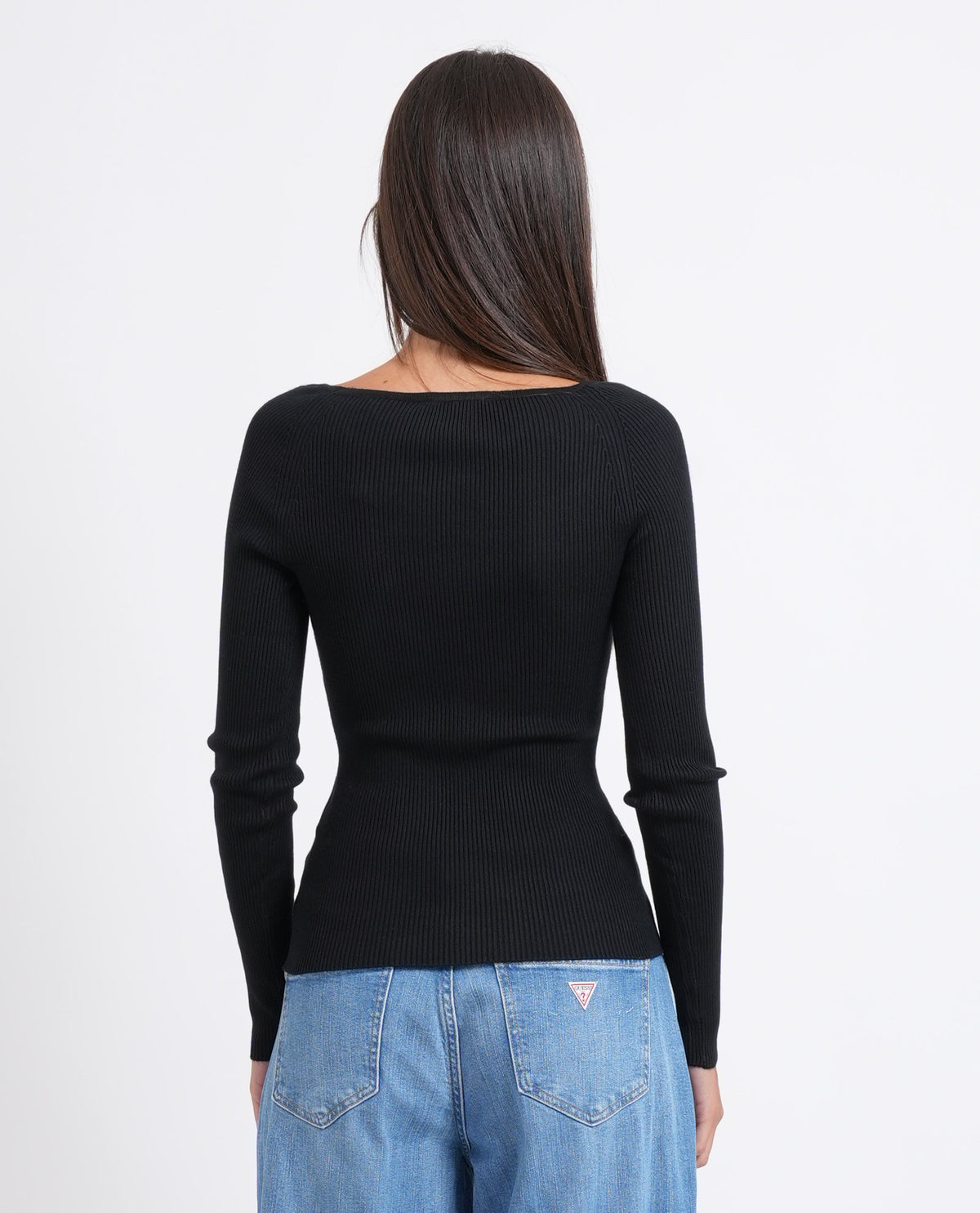 Maglione donna Guess con ampia scollatura 