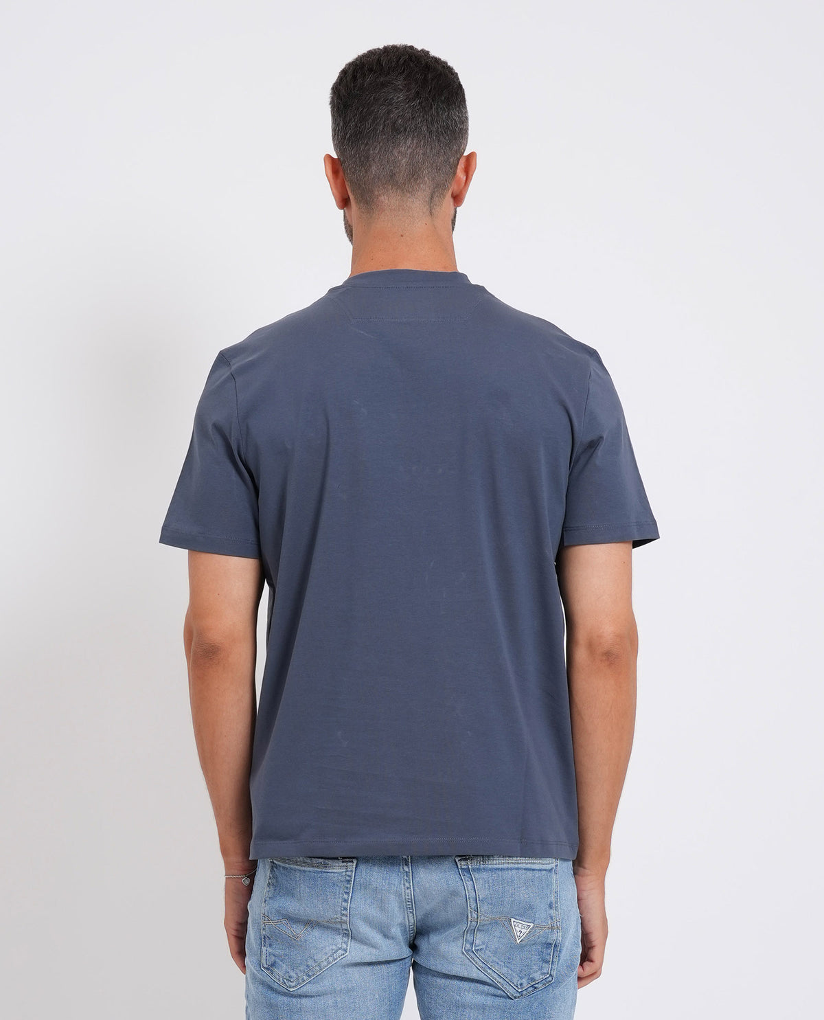 T-shirt uomo Guess con logo 