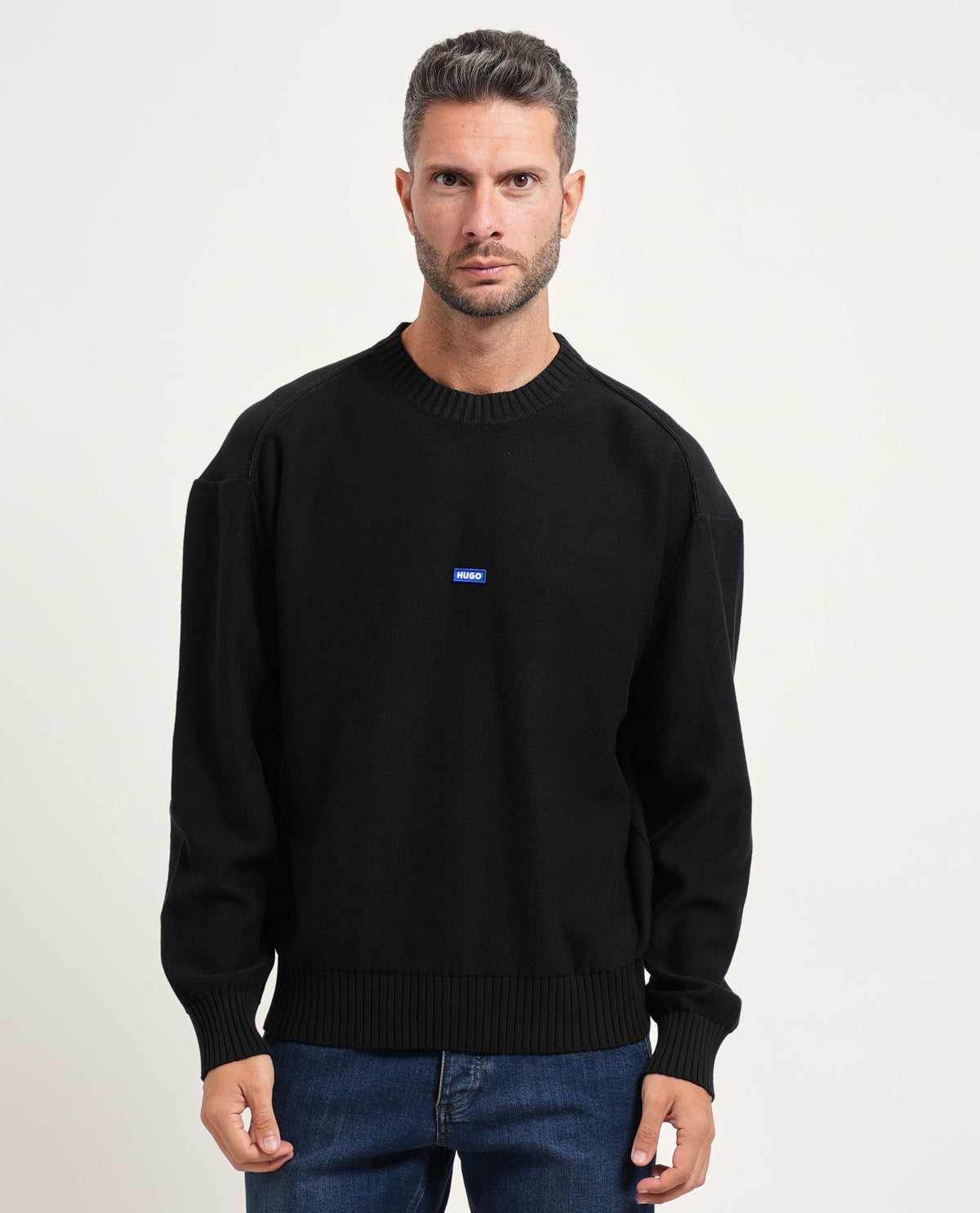 Maglione uomo Hugo girocollo con etichetta logo 