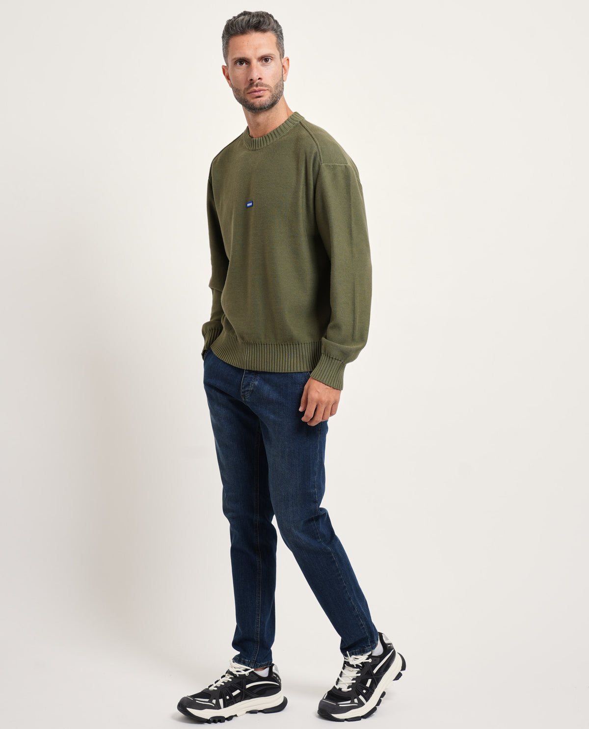 Maglione uomo Hugo girocollo con etichetta logo 