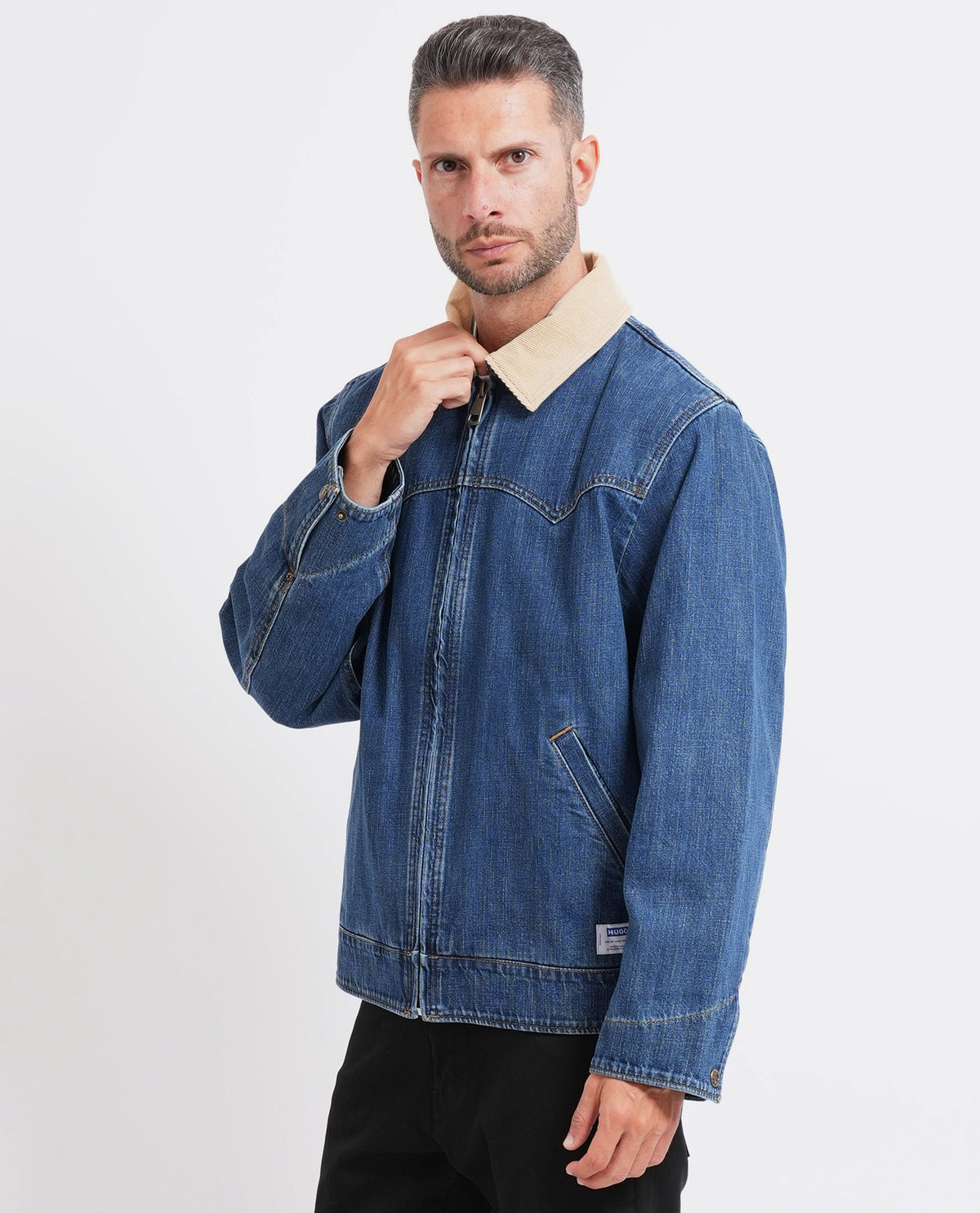 Giubbotto uomo Hugo in denim con tasche 