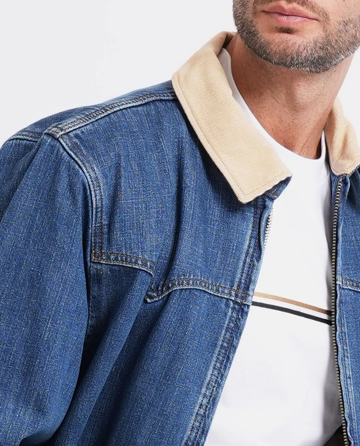 Giubbotto uomo Hugo in denim con tasche 