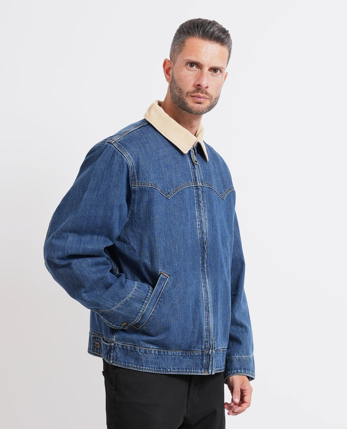 Giubbotto uomo Hugo in denim con tasche 