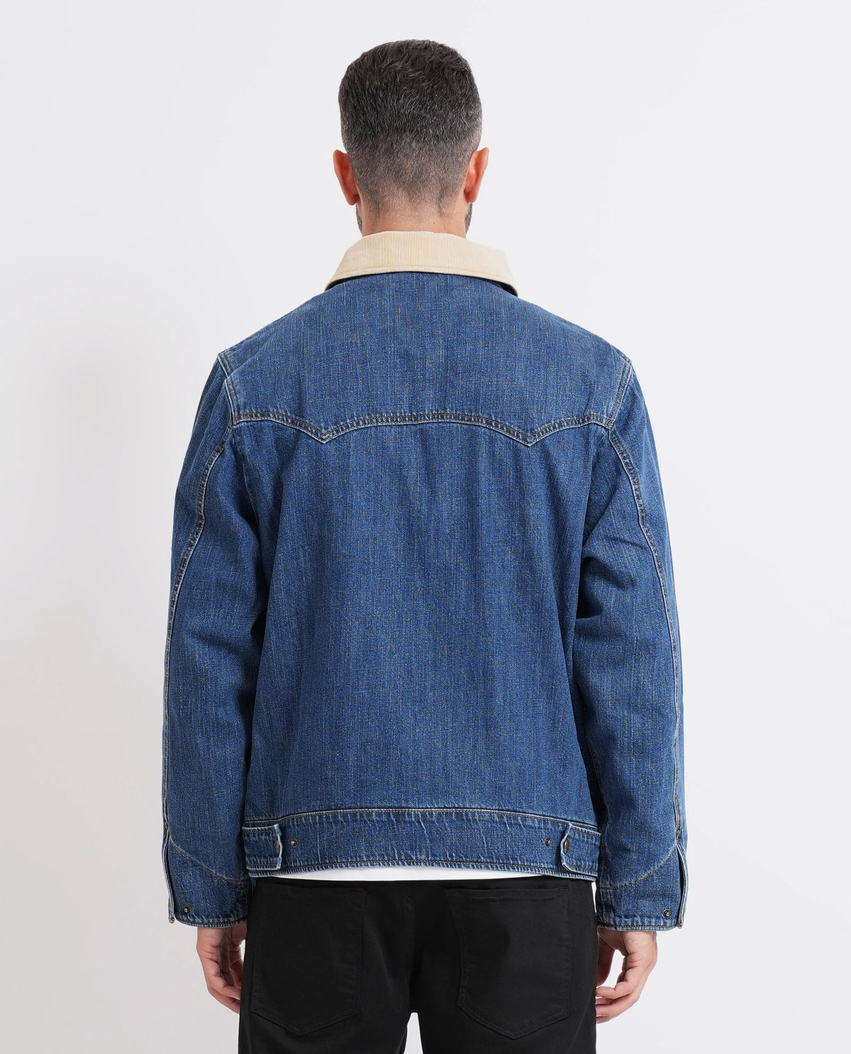 Giubbotto uomo Hugo in denim con tasche 