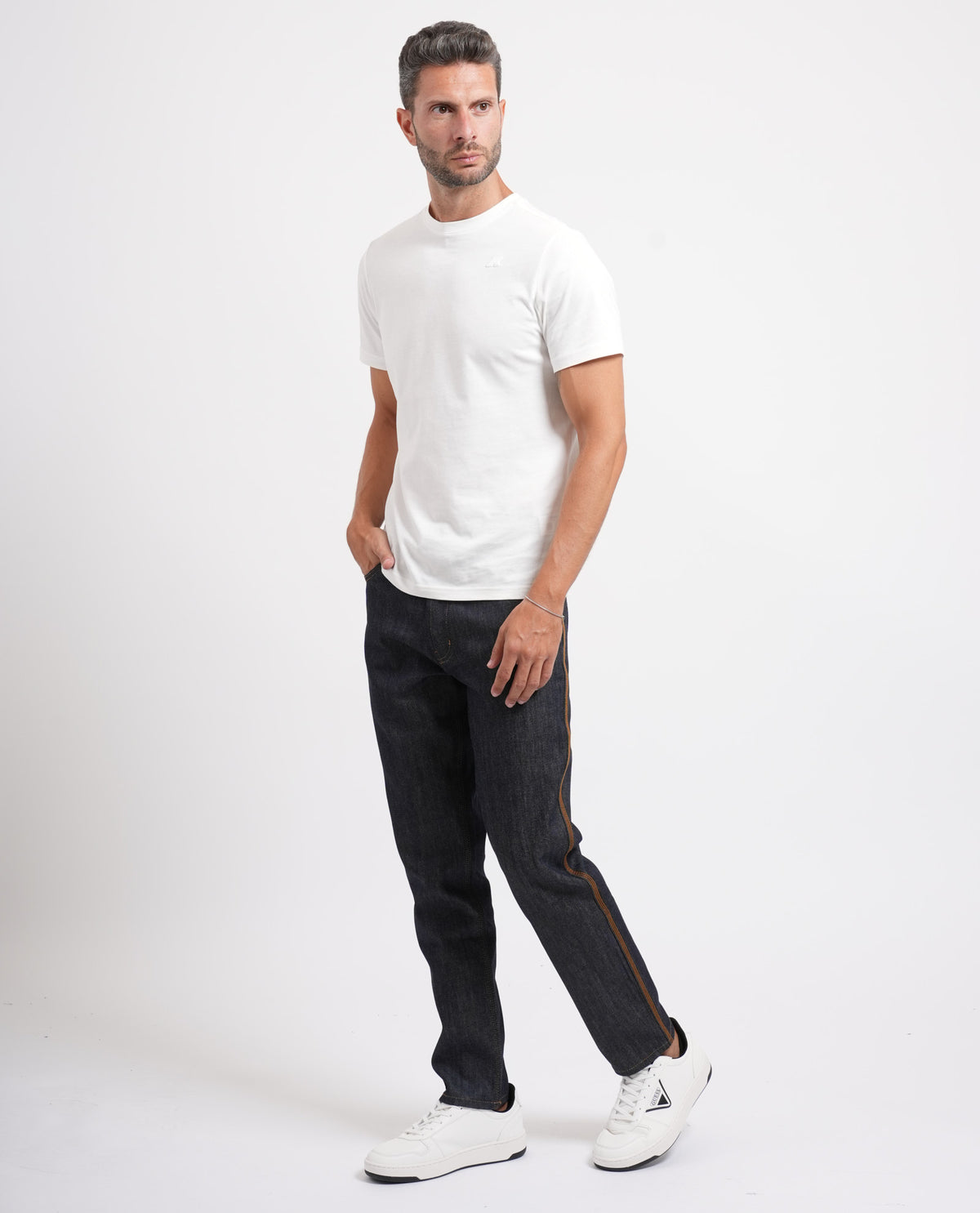 Jeans Hugo uomo in denim grezzo 