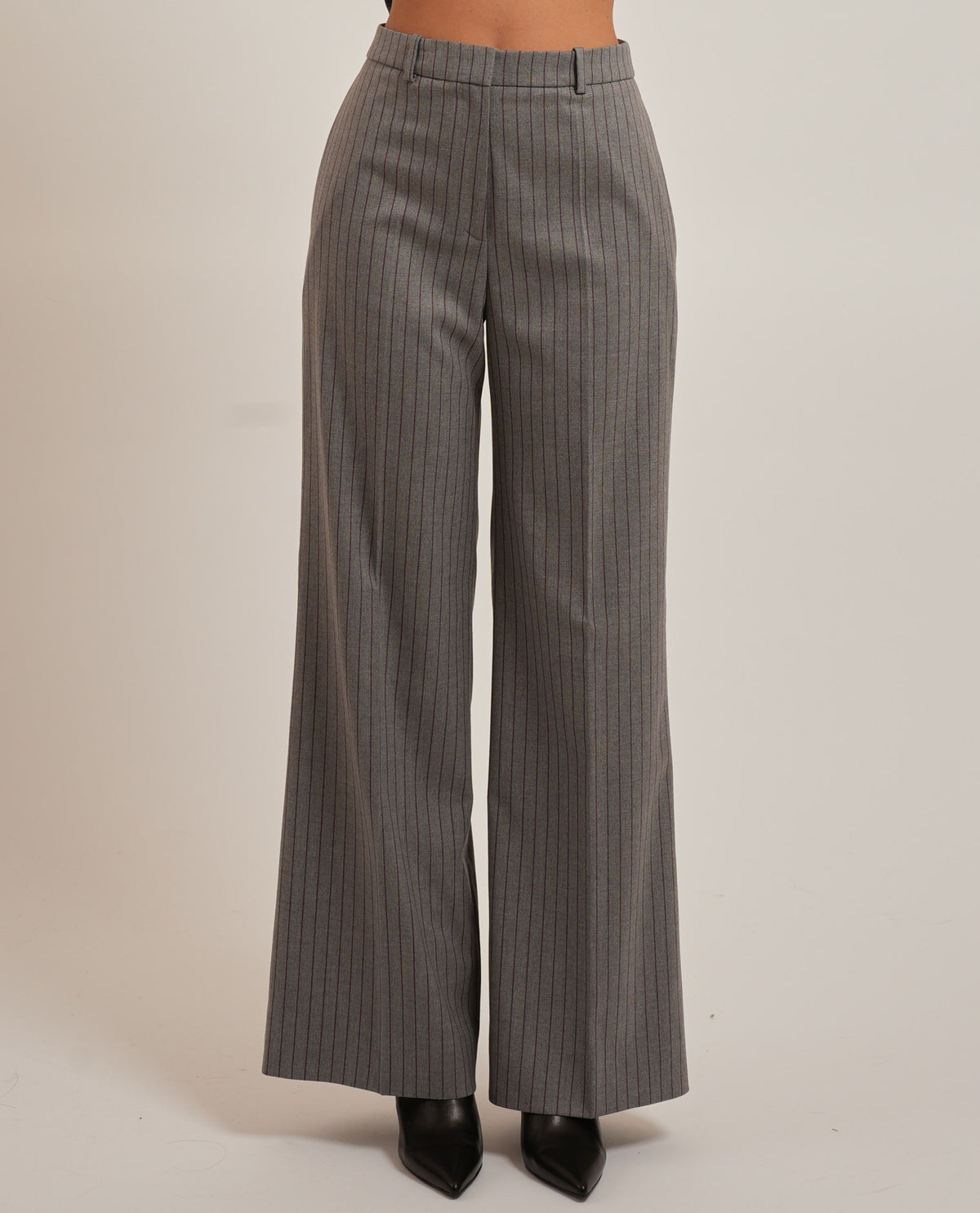 Pantaloni donna Hugo regular fit gessati 