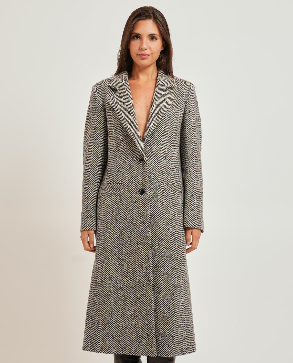 Cappotto donna di Hugo a spina di pesce 