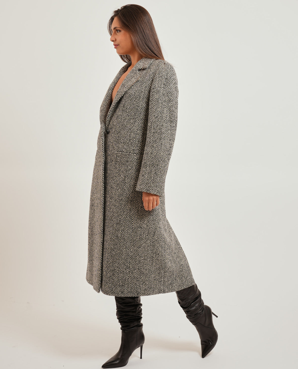 Cappotto donna di Hugo a spina di pesce 