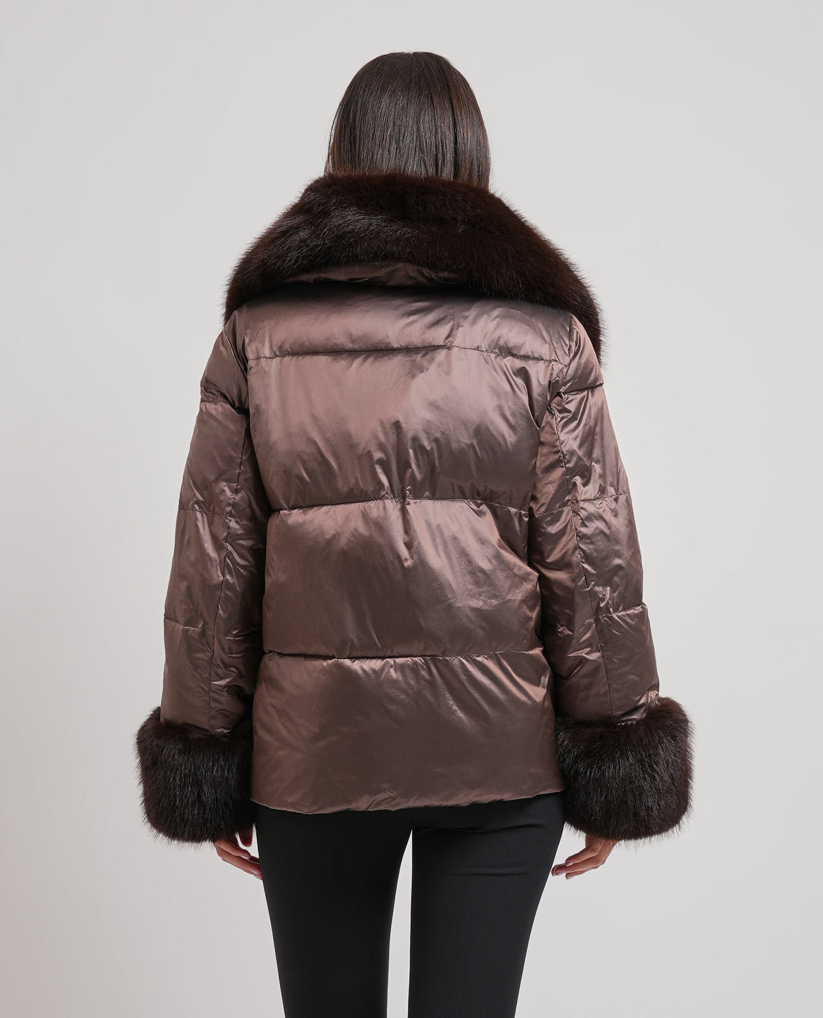 Piumino Corto Satin Manila Grace con Ecopelliccia 