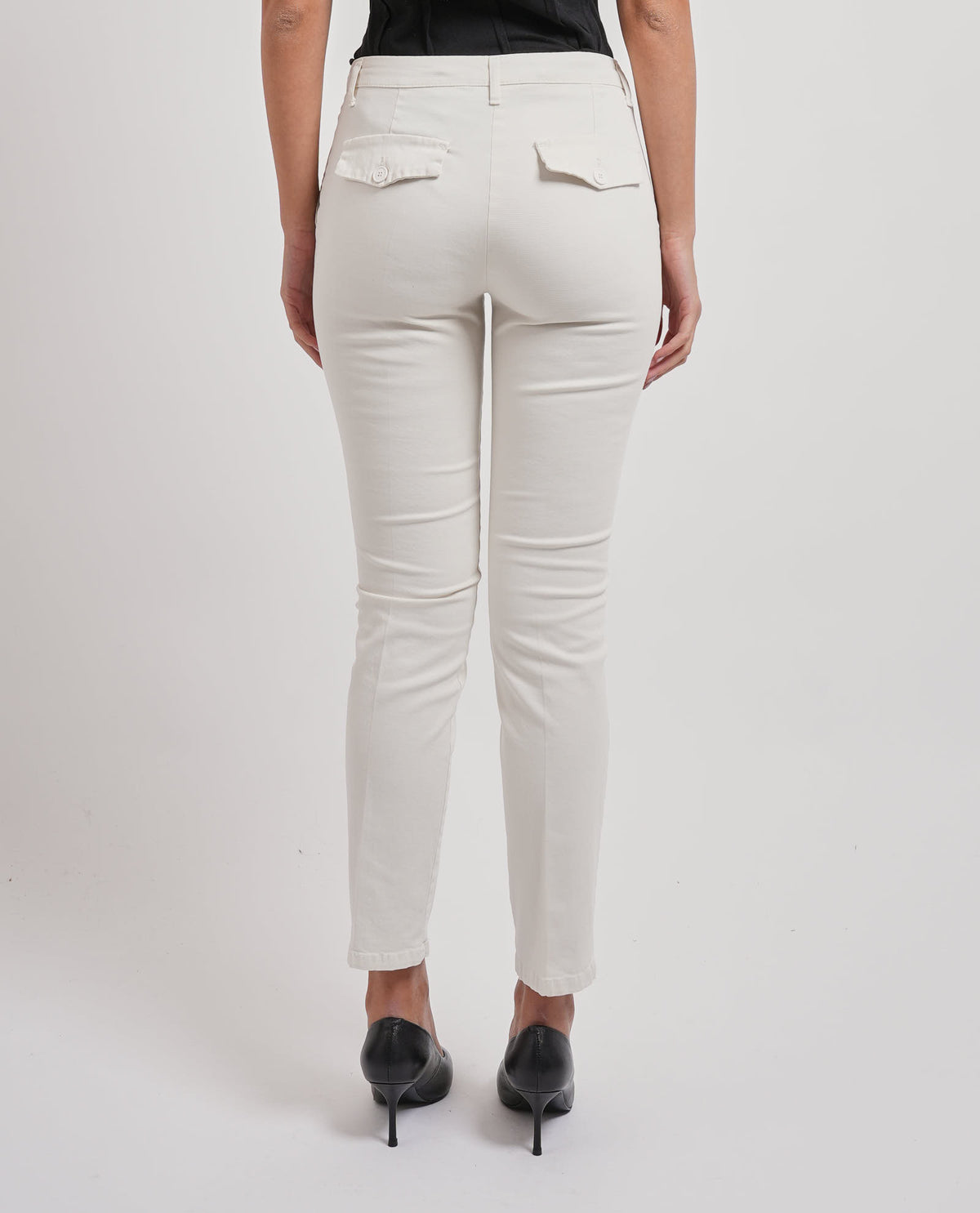 Pantaloni donna Manila Grace modello sartoriale 