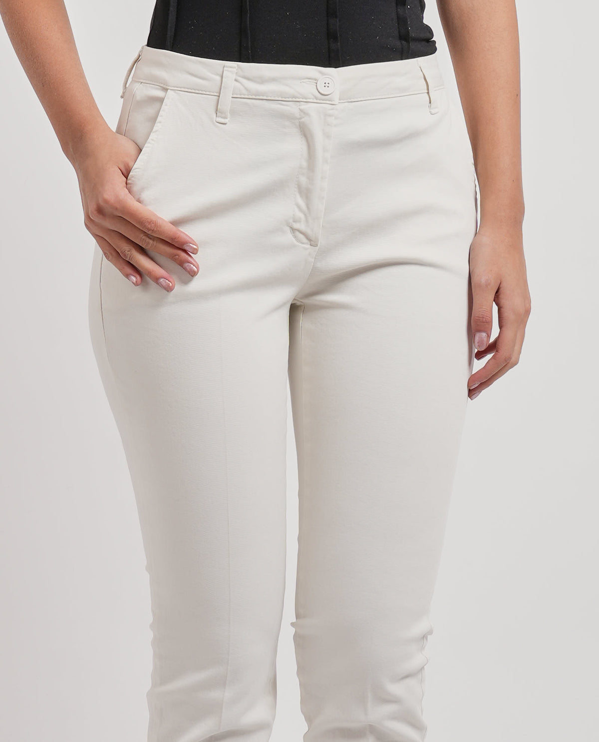 Pantaloni donna Manila Grace modello sartoriale 