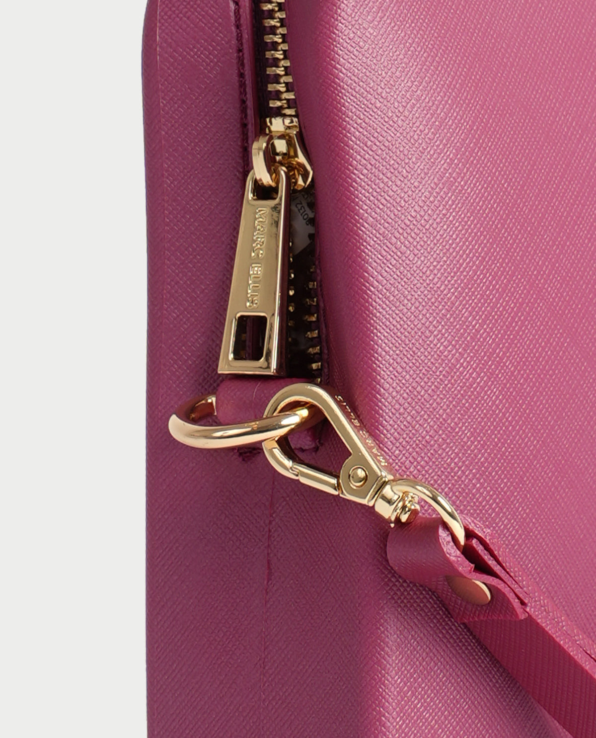 Borsa Marc Ellis con finitura liscia gommata 