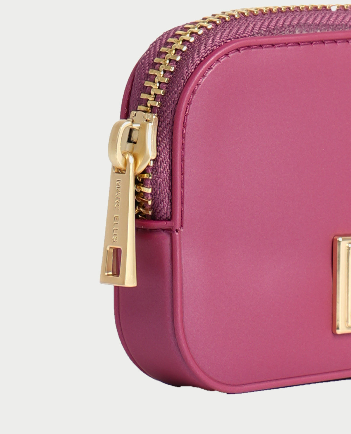 Borsa donna Marc Ellis con logo metallico 