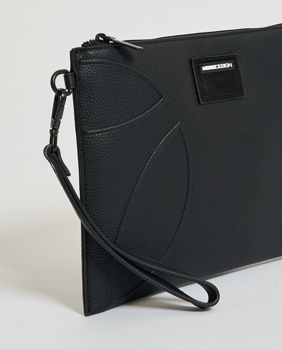 Pochette uomo con logo e laccetto Momodesign 