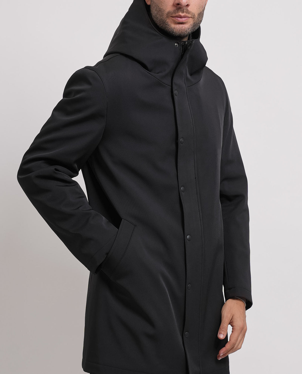 Cappotto lungo uomo di Mulish a collo alto 
