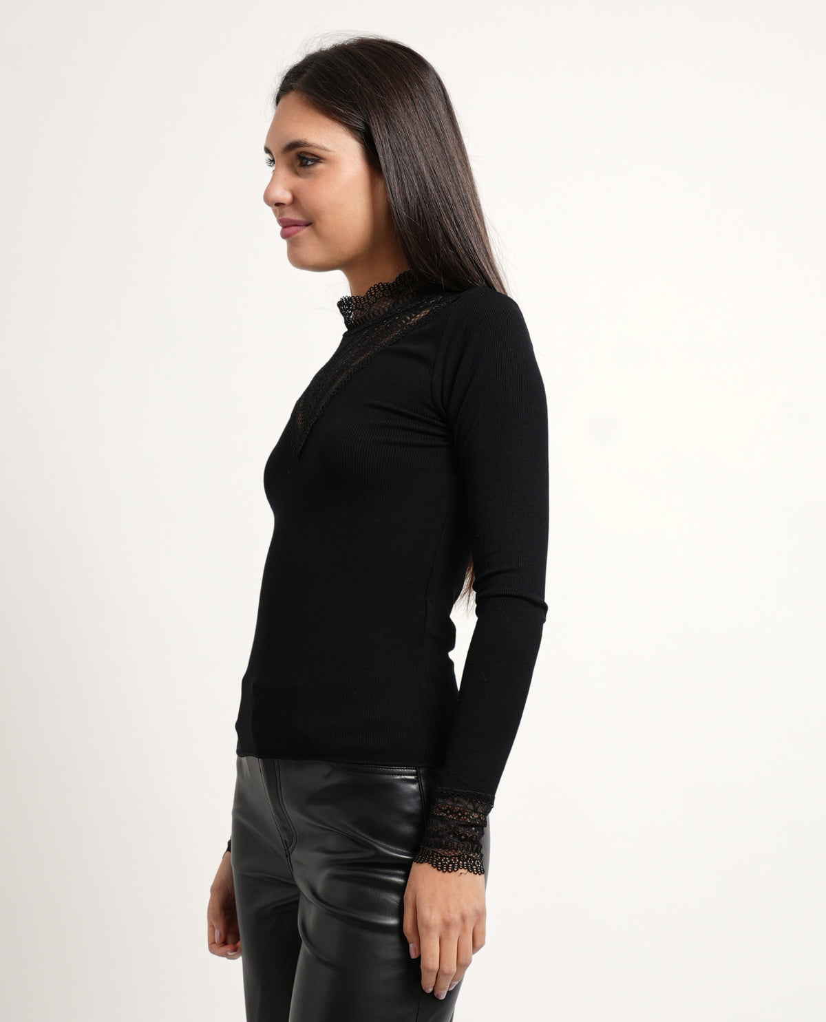 Maglia Only donna con dettagli in pizzo 