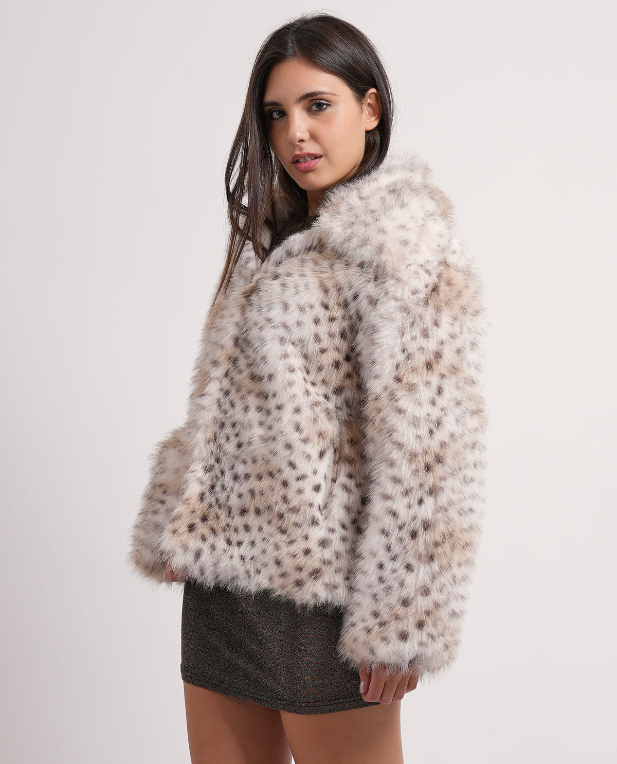 Cappotto corto donna Only con chiusura nascosta 