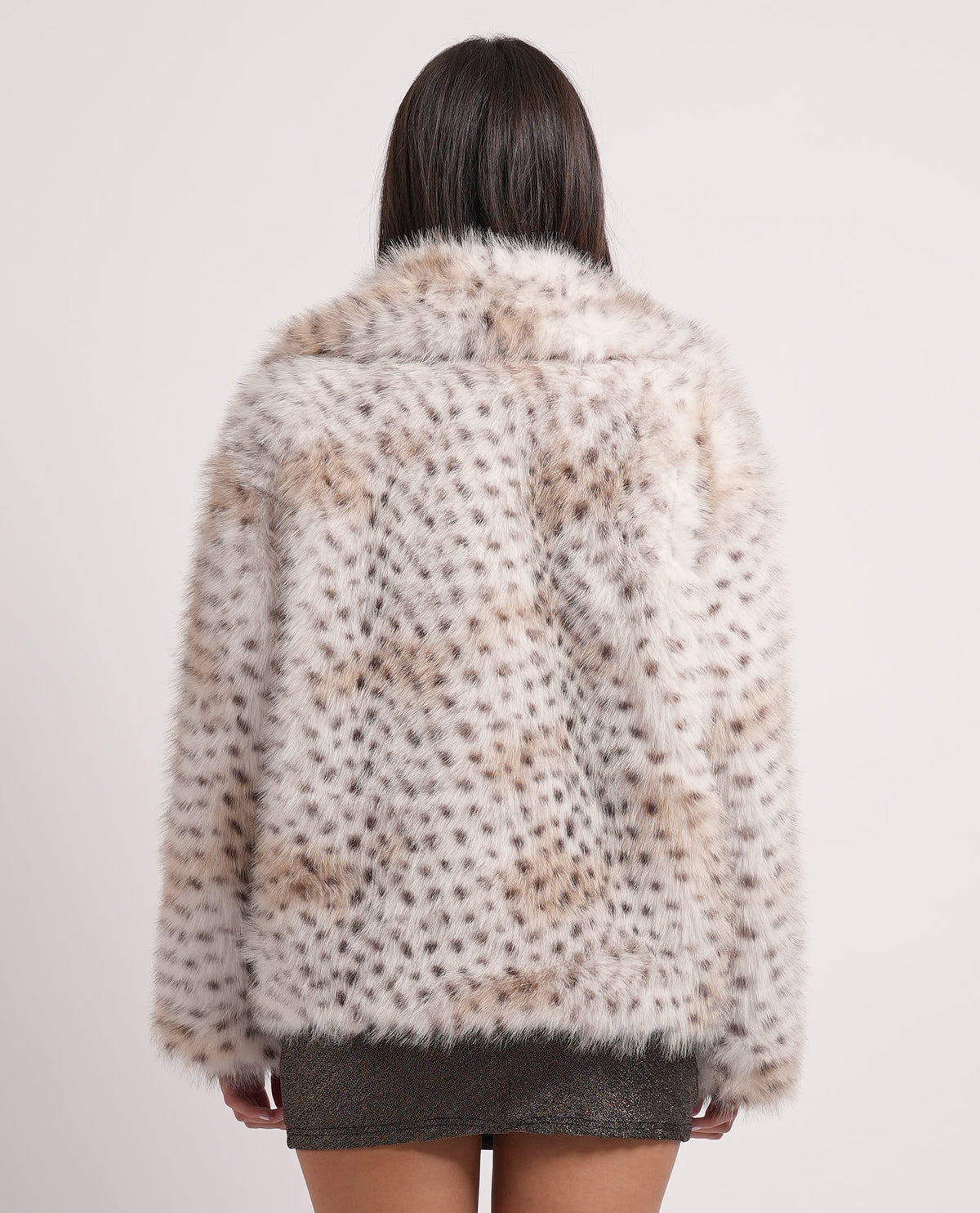 Cappotto corto donna Only con chiusura nascosta 