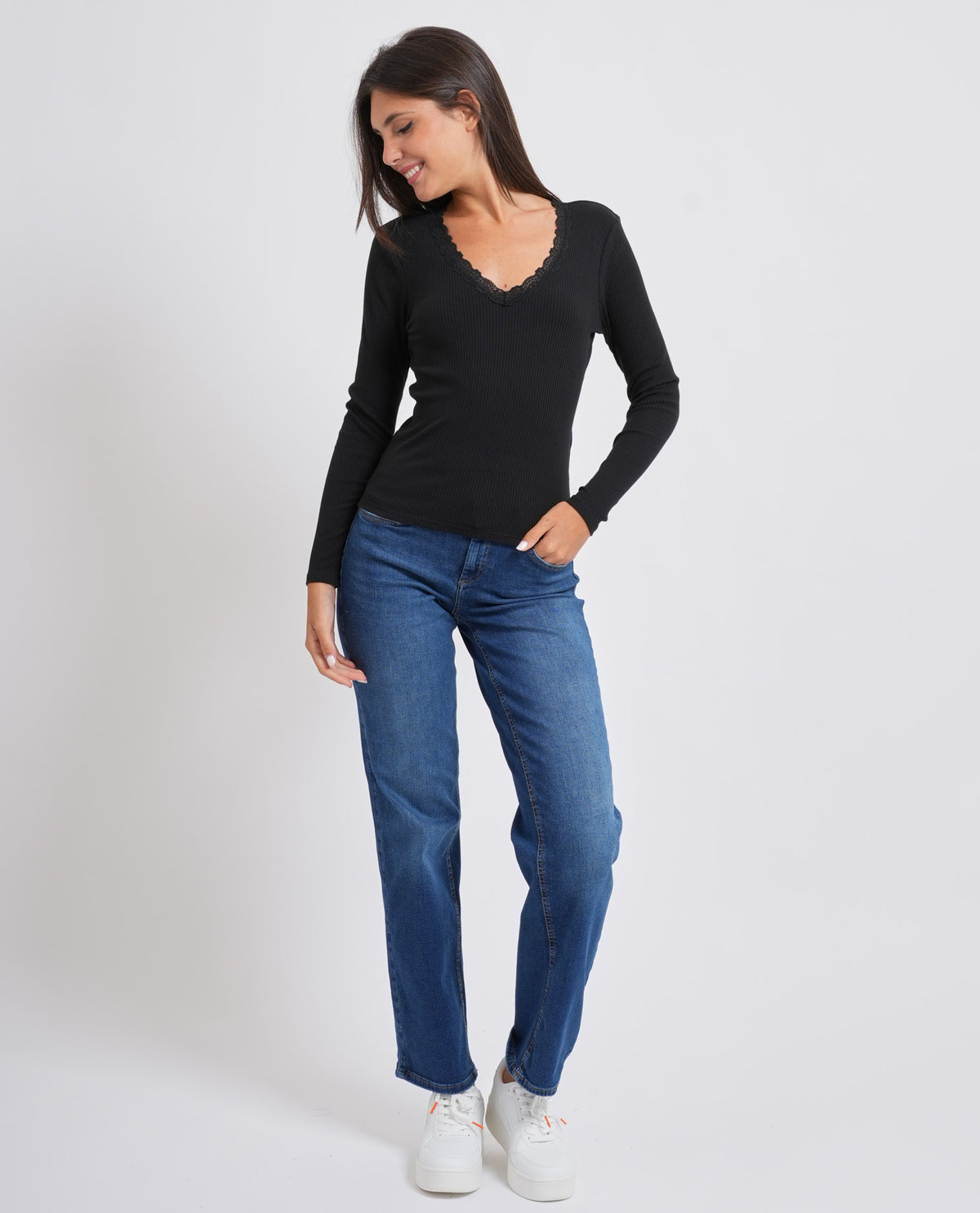 T-shirt donna Only con dettagli in pizzo 