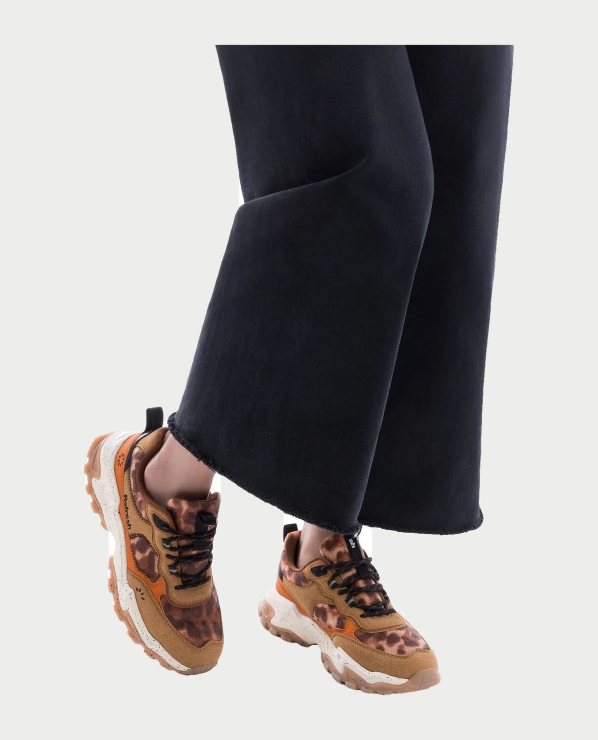Sneakers donna Refresh con linguetta 