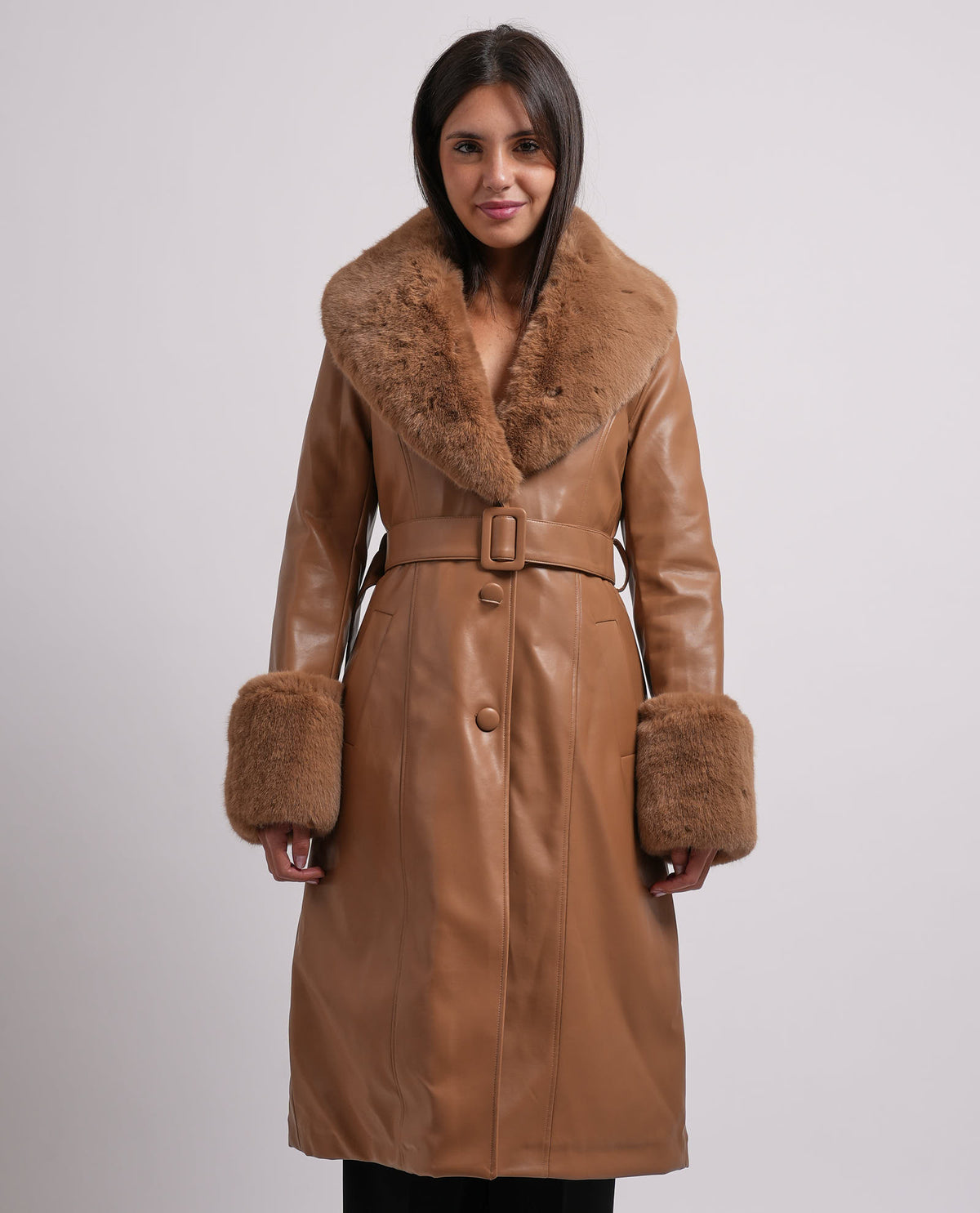 Cappotto donna Relish con collo e polsi in ecopelliccia 