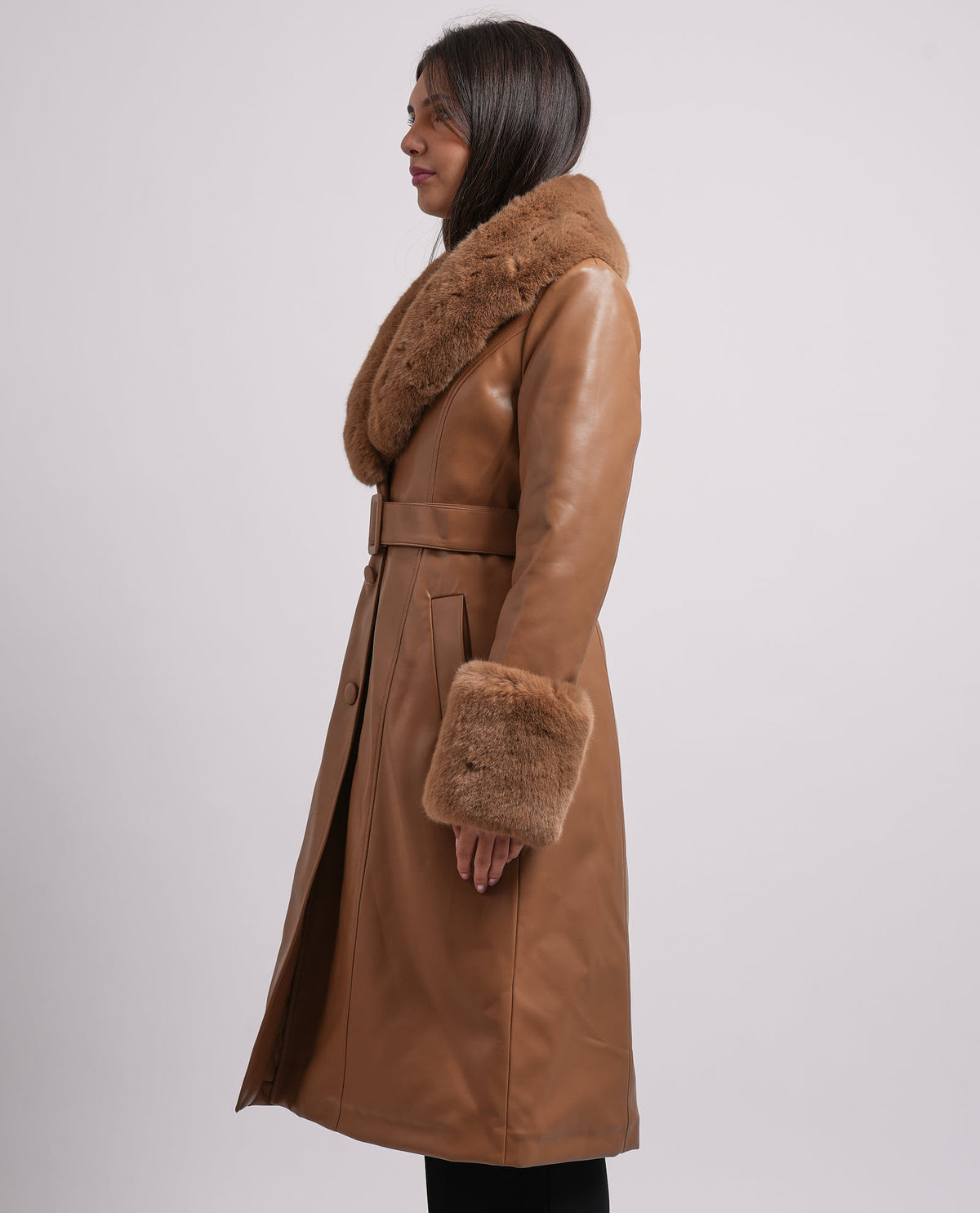 Cappotto donna Relish con collo e polsi in ecopelliccia 