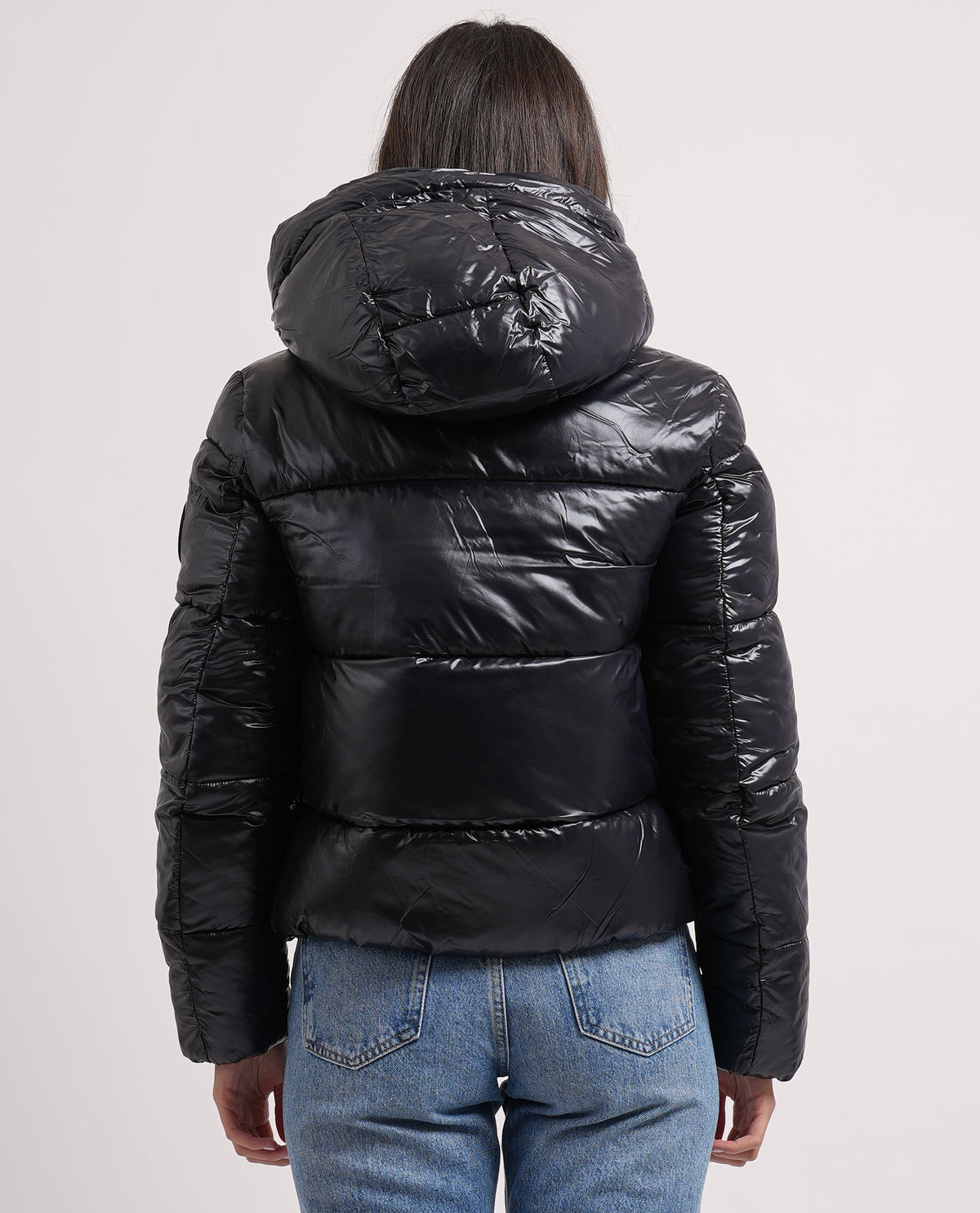 Piumino donna Save the Duck con logo su braccio 
