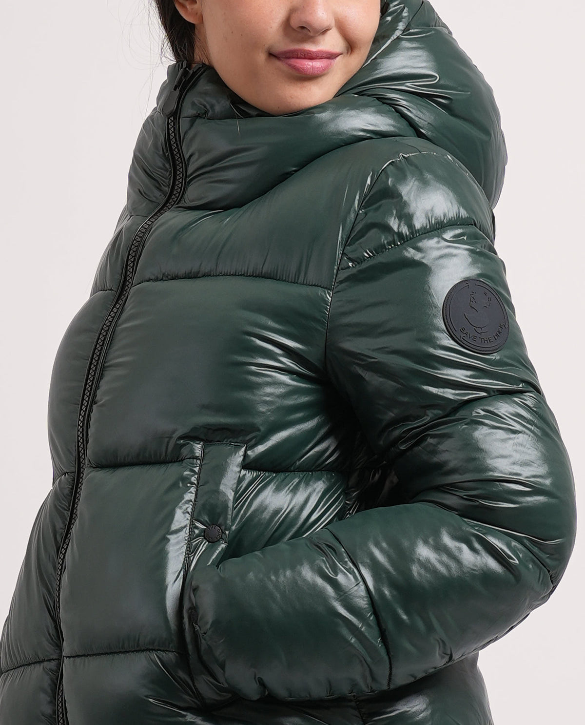 Piumino donna Save the Duck con logo su braccio 