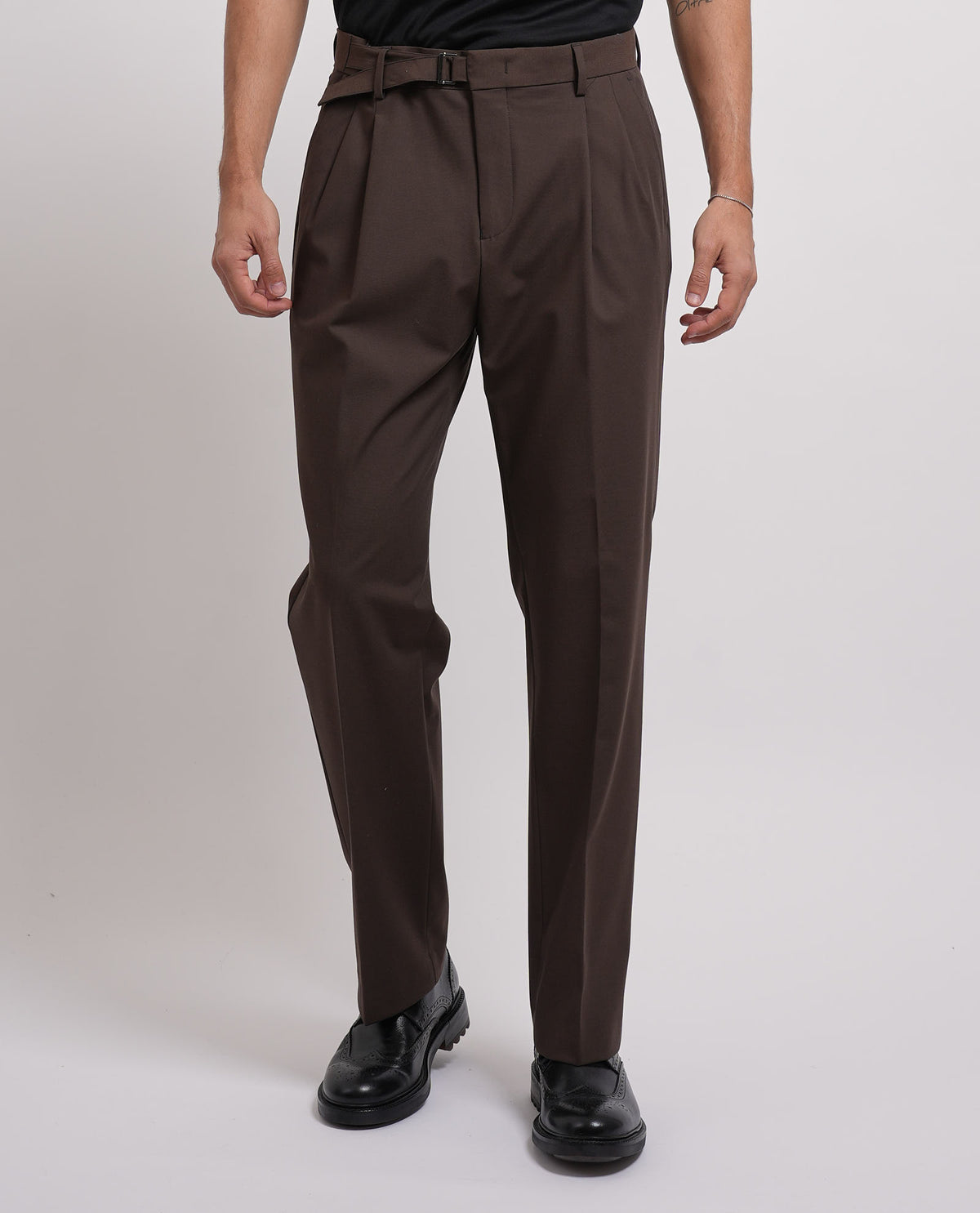 Pantaloni uomo Seinse con pinces e cinturino 