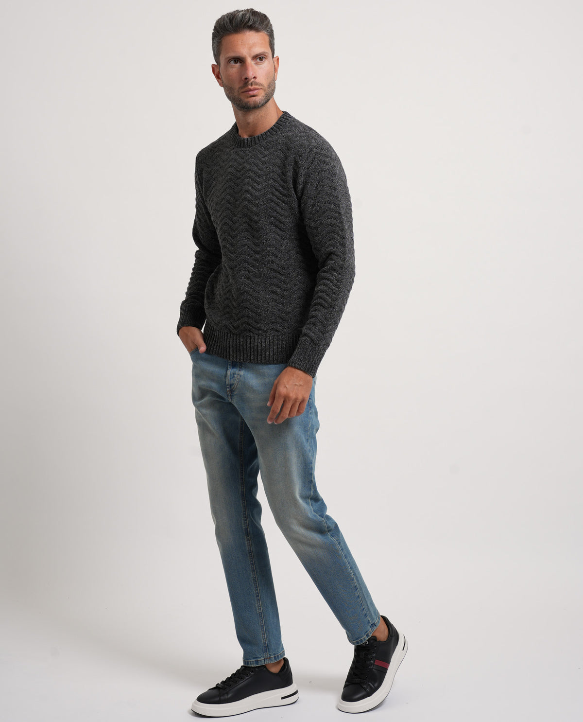 Maglione uomo Settemezzo con orli a costine 