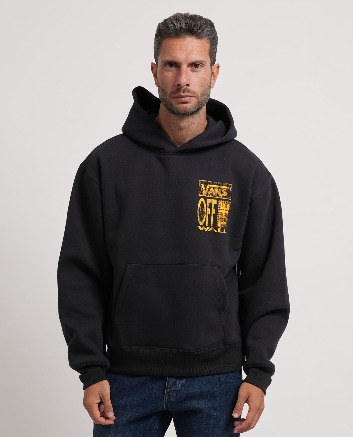 Felpa uomo Vans con maxi logo sul retro 