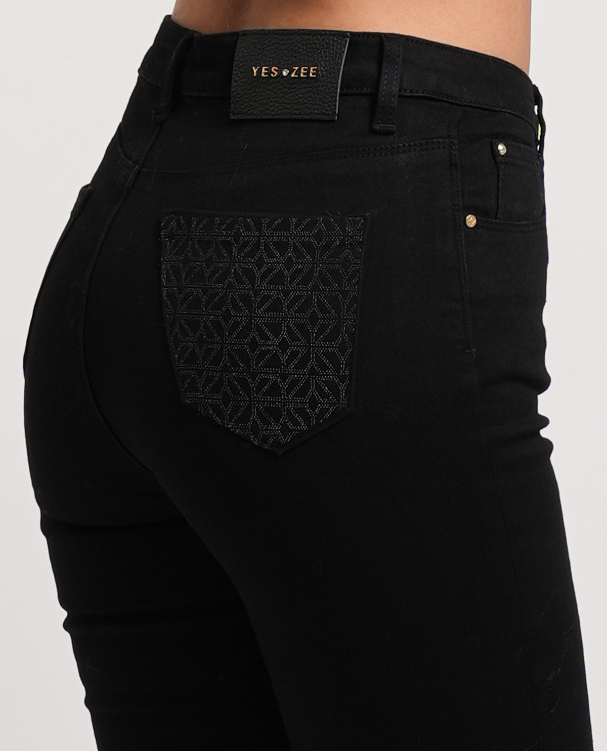 Jeans donna Yes Zee con tasca fantasia 