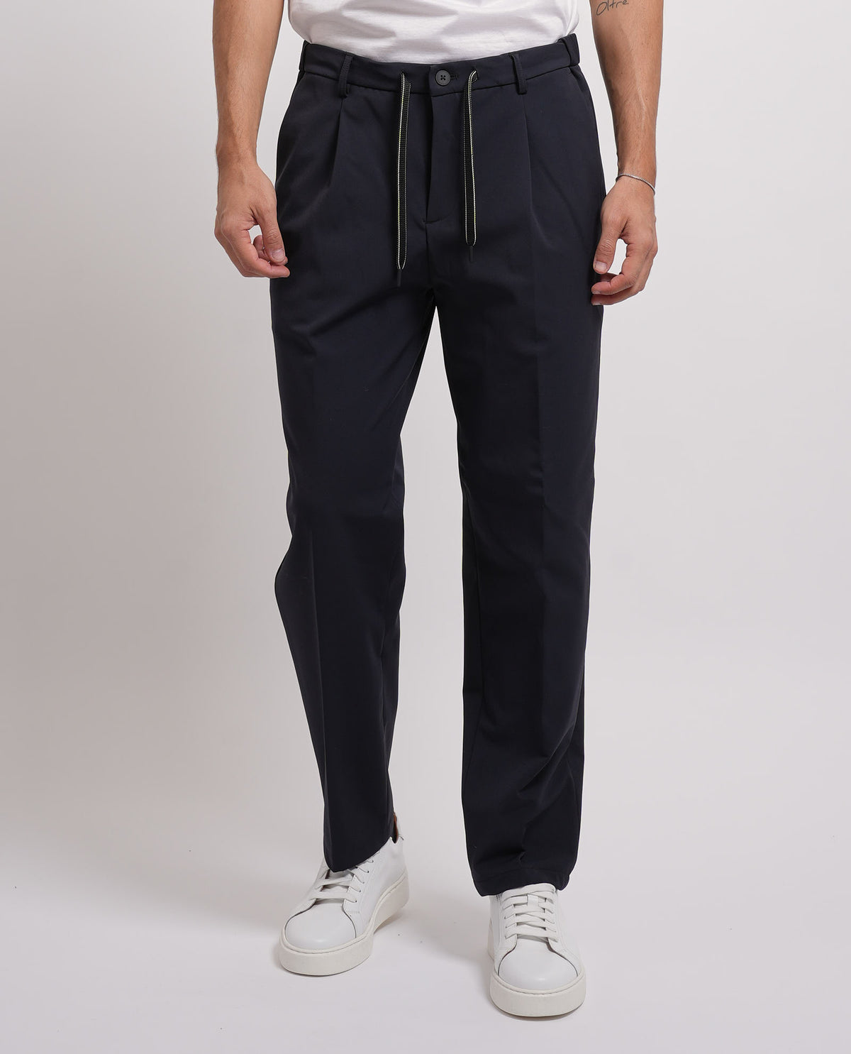 Pantaloni uomo chinos con pinces Yes Zee 