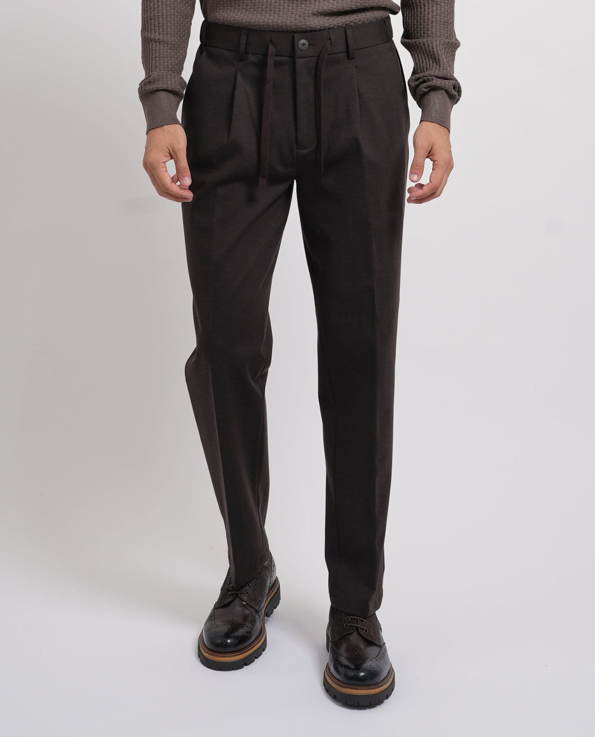 Pantaloni uomo Yes Zee con pinces e laccetto 