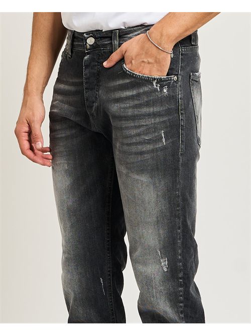  DIFFERENT | M22DENIM