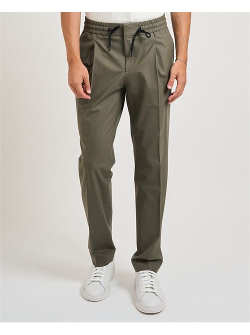 Pantaloni Getlin uomo Hugo verdi con pinces HUGO | 50541057355