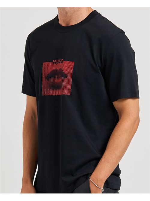 T-shirt Deterni uomo Hugo nera con grafica labbra HUGO | 50544496001